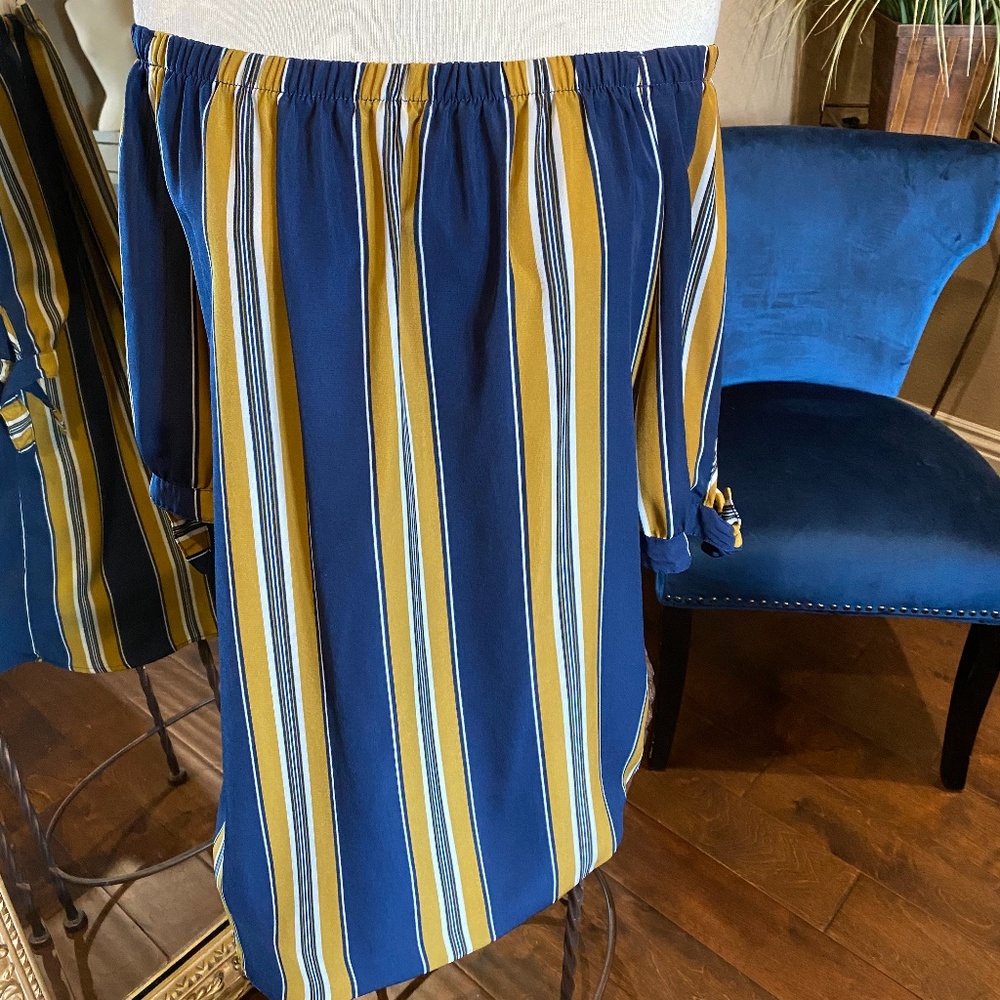 Off the Shoulder Stripped Dress